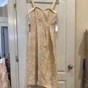 Elegant Kay Unger Yellow Patterned Dress